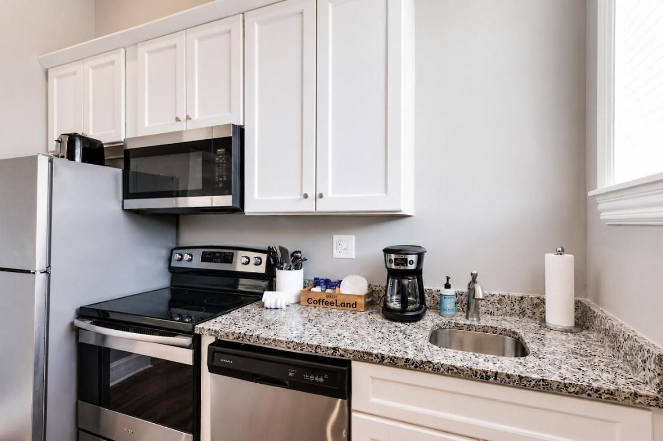 Historic Church Loft East Nash Free Parking Apartment