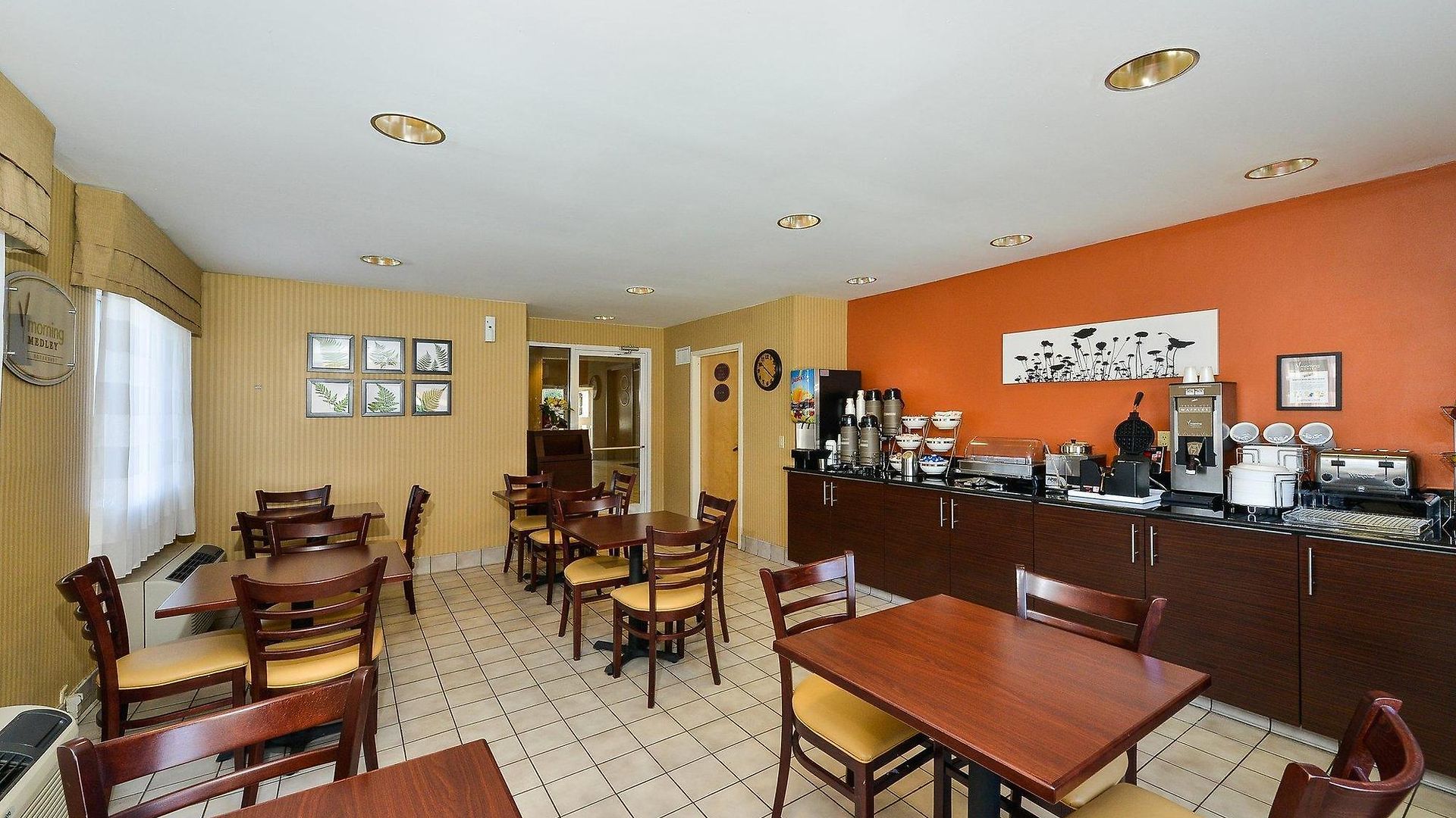 Sleep Near Percy Priest Inn 4*