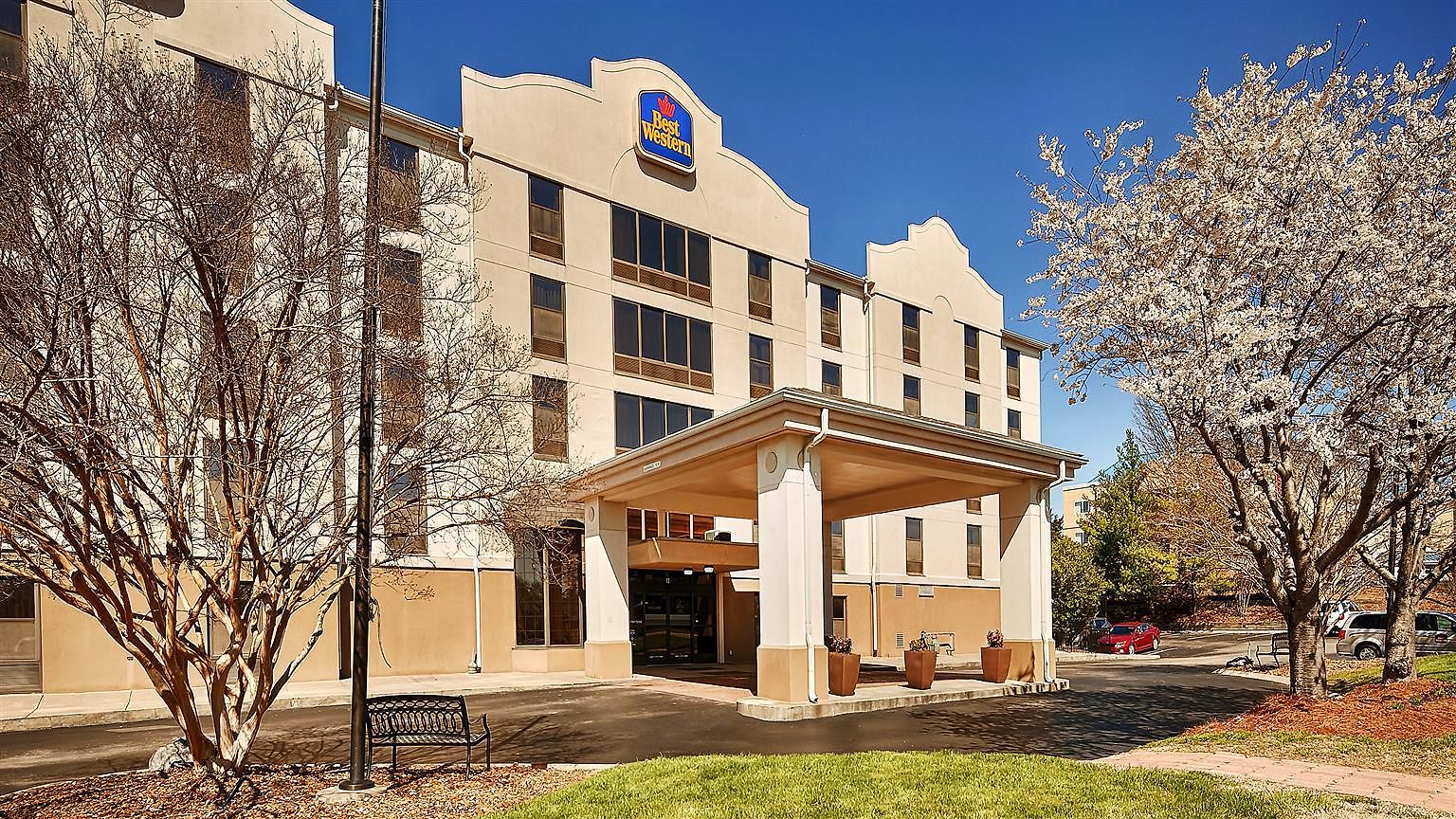 Hotel Western Near Opryland