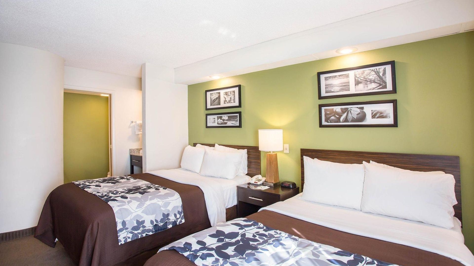 Inn Sleep North - Downtown Area