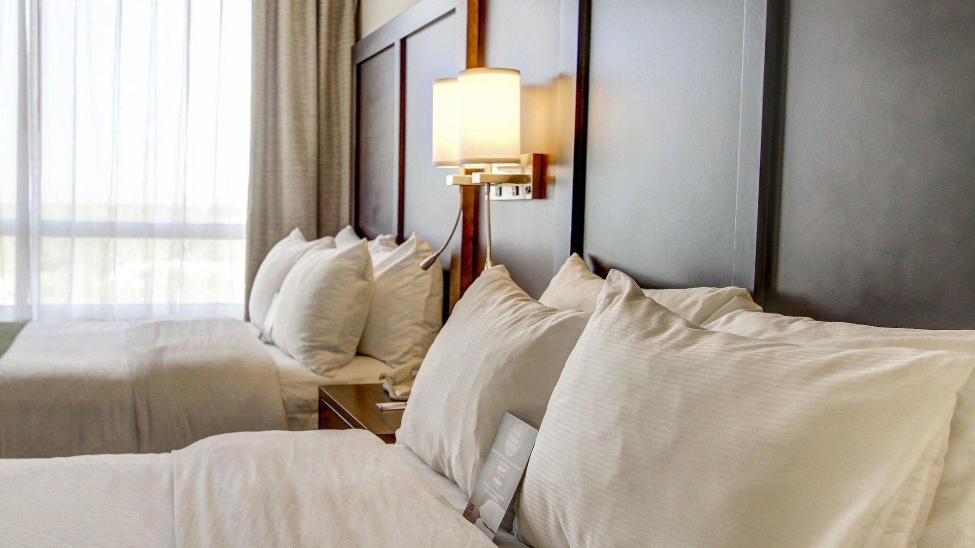 Comfort Airport - Bna Hotel Nashville