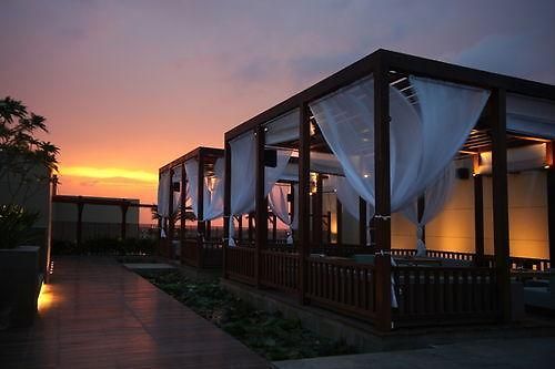 Super 8 By Wyndham Downtown Hotel 2*