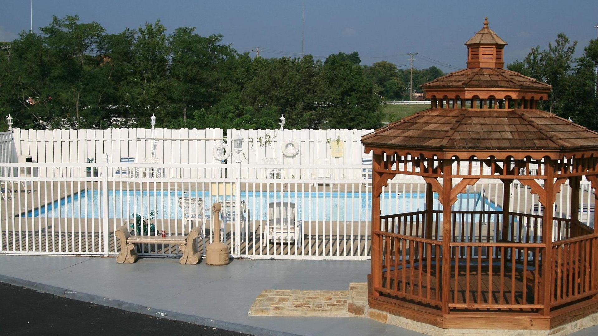 Express & Nashville-i-40 & I-24 Hotel 3*