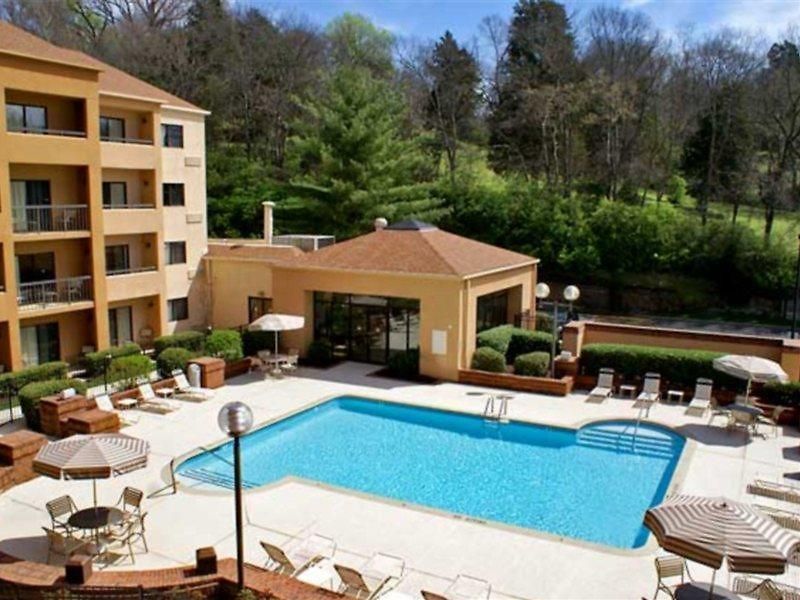 Courtyard By Marriott Airport Nashville