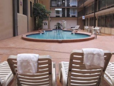 Comfort & Downtown - Stadium Hotel