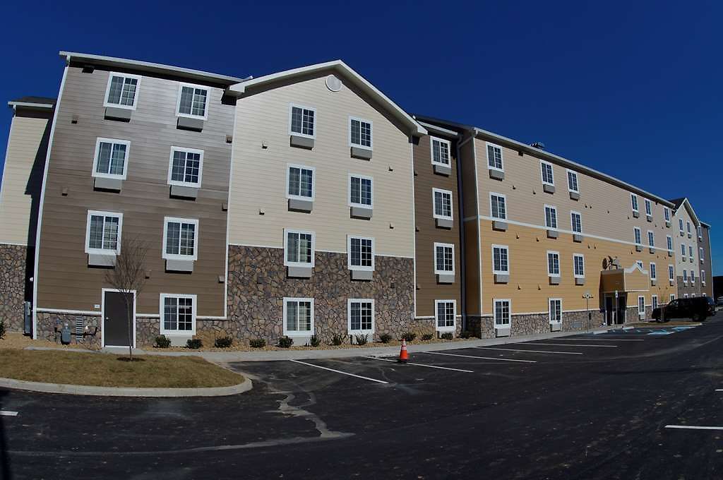 Hotel Woodspring Airport