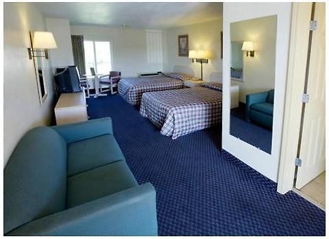 Motel Scottish - *