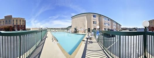 Sleep Near Percy Priest Inn 4*