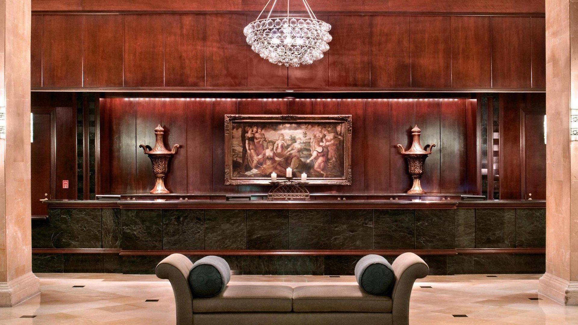 Hotel Hilton Downtown 4*