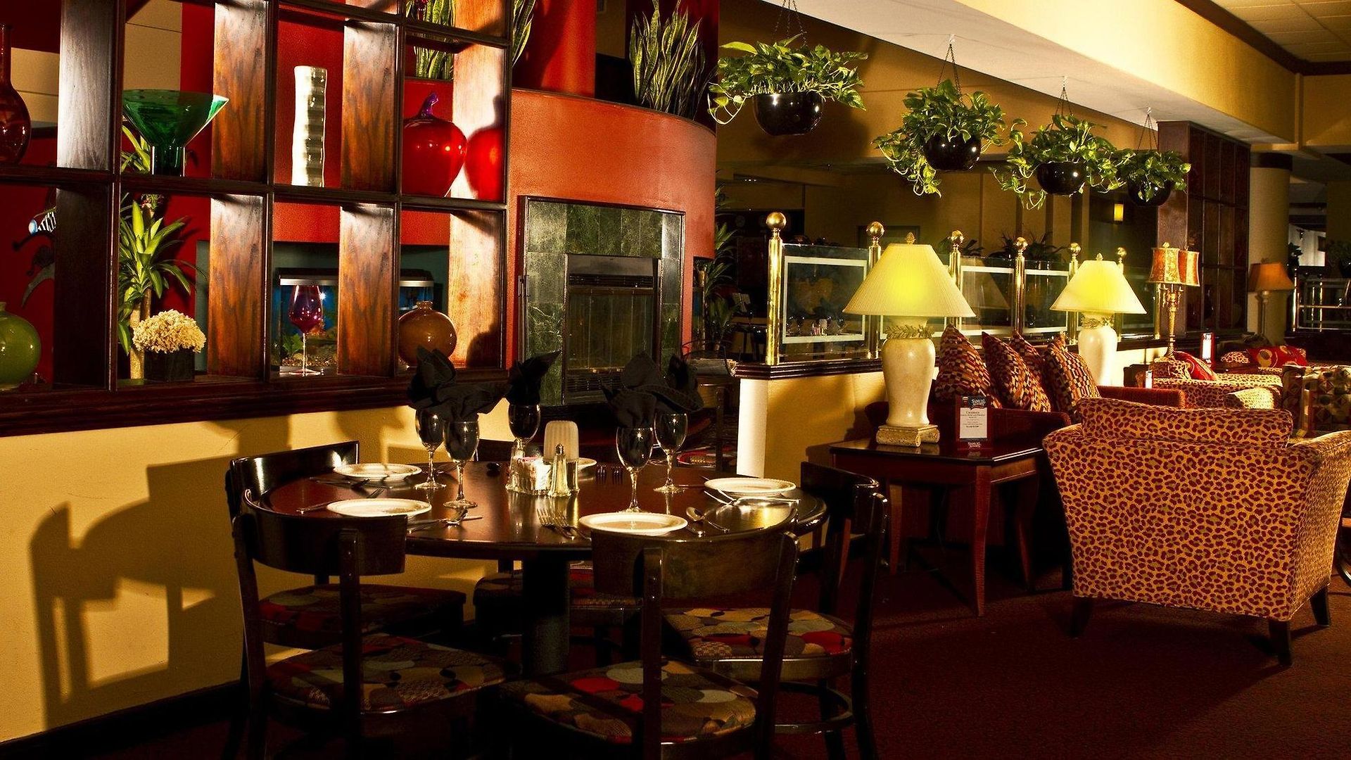 Doubletree By Hilton Airport Hotel