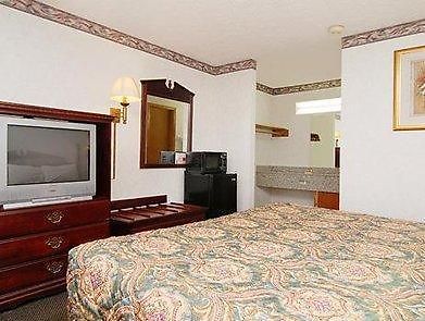Econo North Motel