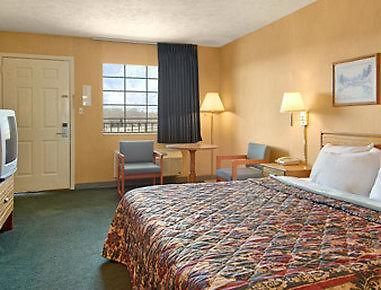 Days By Wyndham Joelton/nashville Hotel