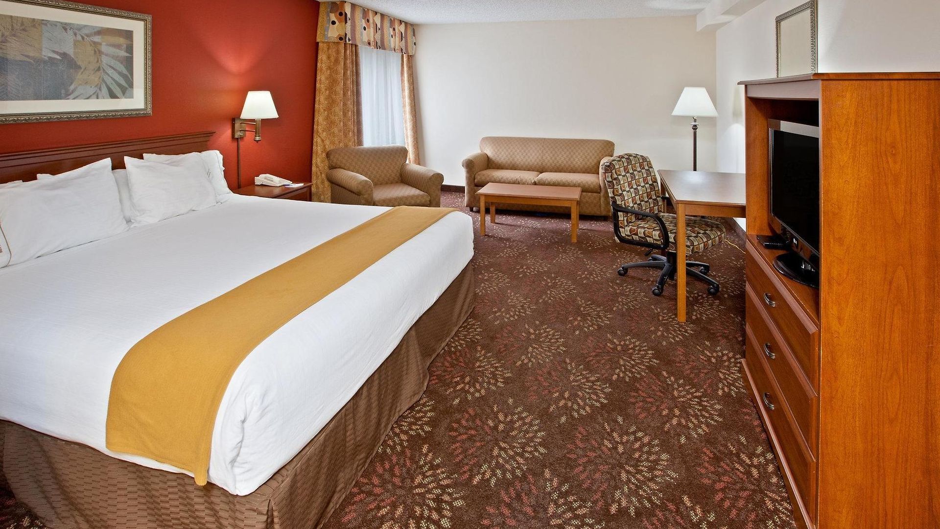 Express Airport By Ihg Hotel