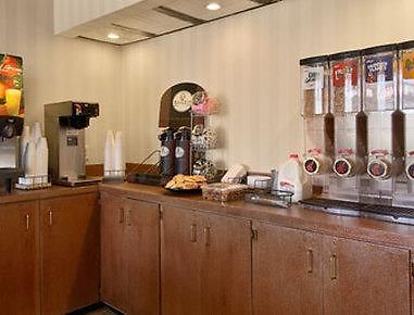 Hotel Super 8 By Wyndham Downtown Nashville