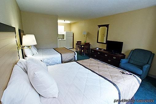 Extended America Select - - Airport Nashville
