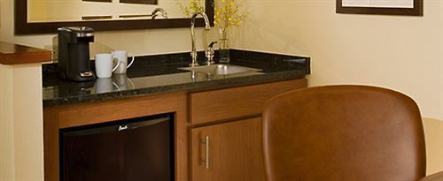 Hotel Bna Suites