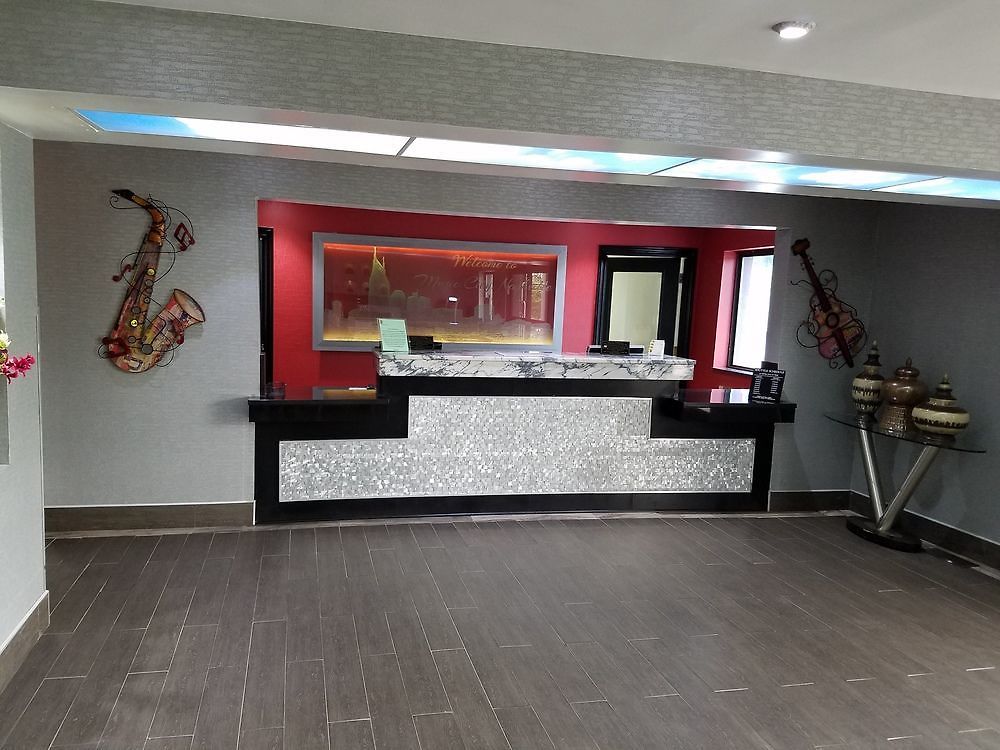 Luxe Hotel 2*