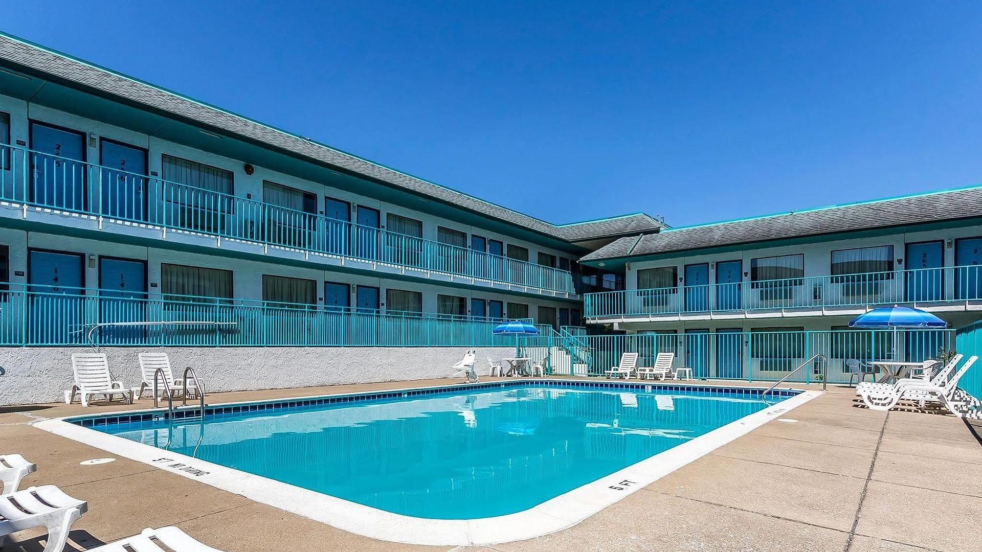 Rodeway Motel 2*