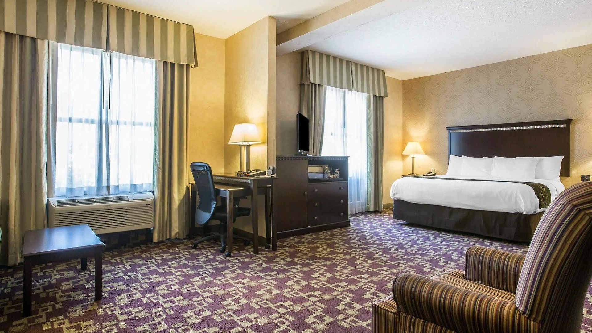 Hotel Comfort Near Percy Priest Nashville