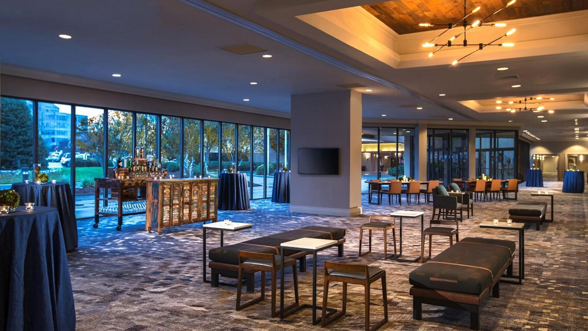 Hotel Sonesta Airport 4*