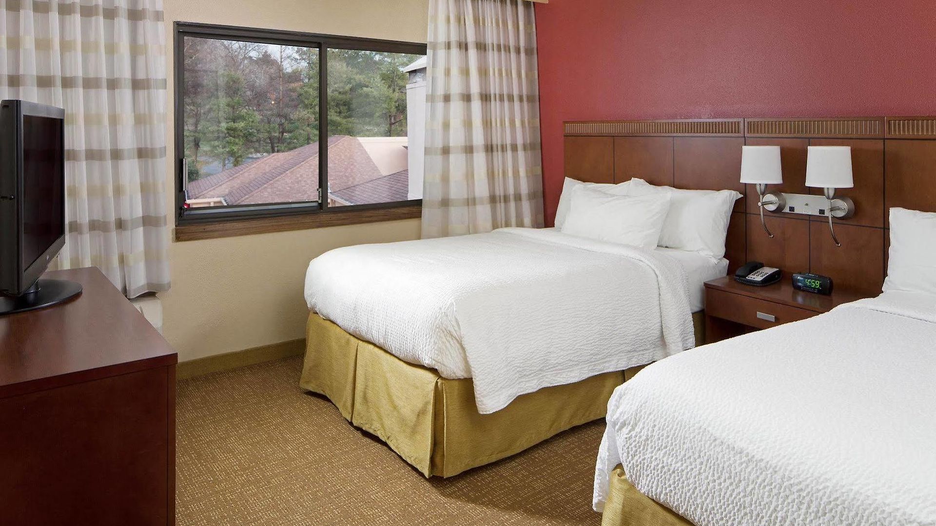 Hotel Courtyard By Marriott Airport 3*