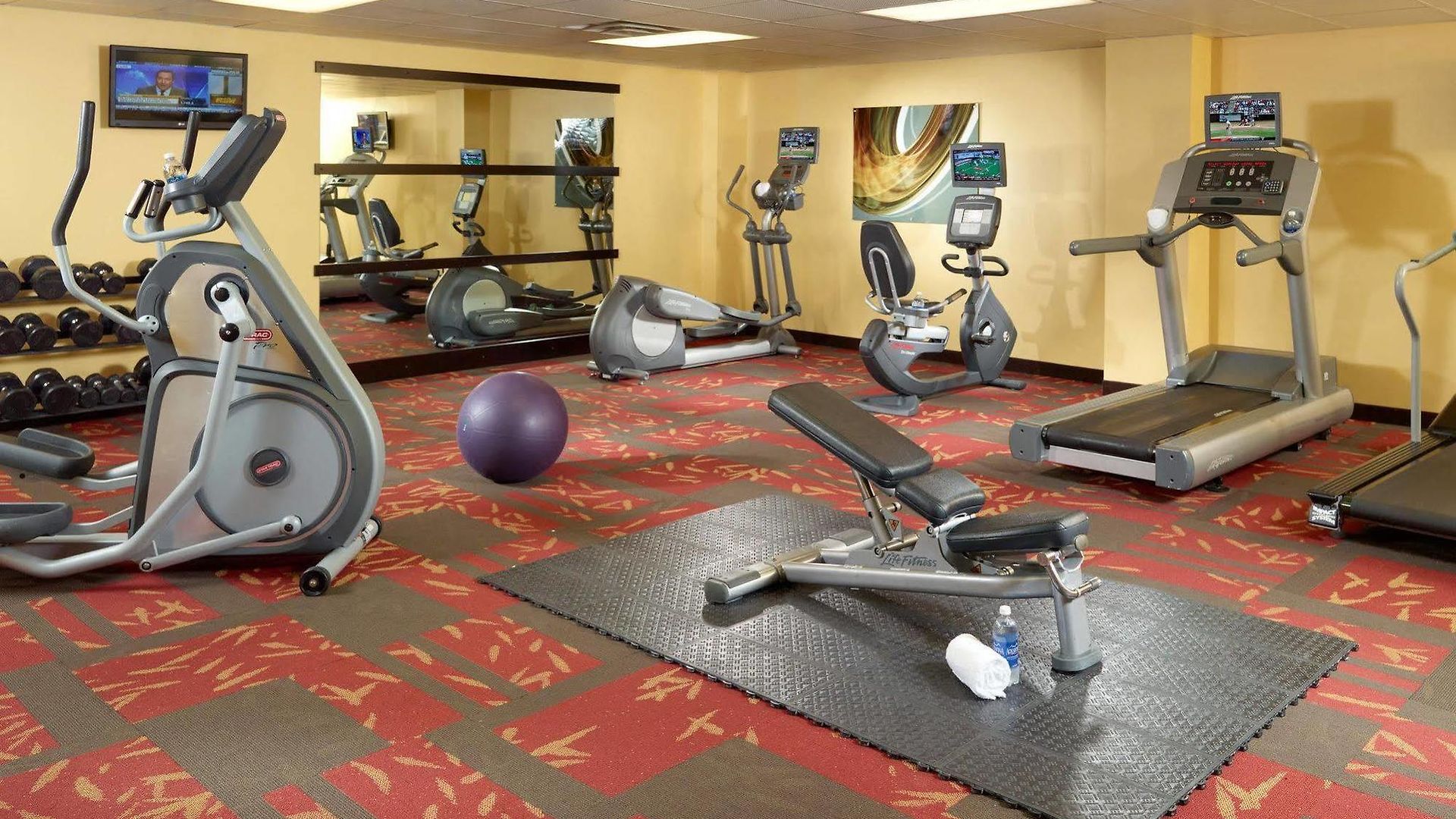 Courtyard By Marriott Downtown