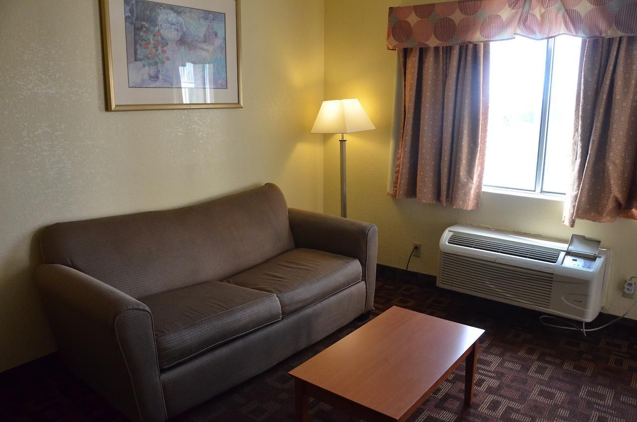 Hotel Days By Wyndham Airport East 2*