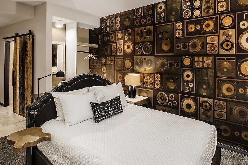 Cambria Downtown 4*