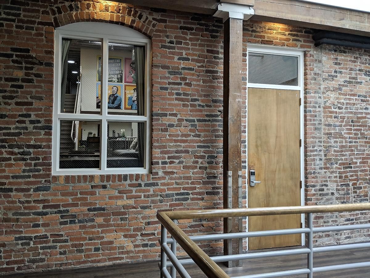 Downtown - Adults Only Hostel