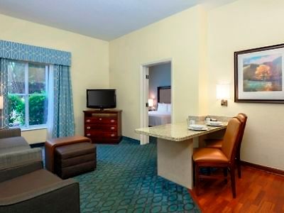 Homewood Airport 3*