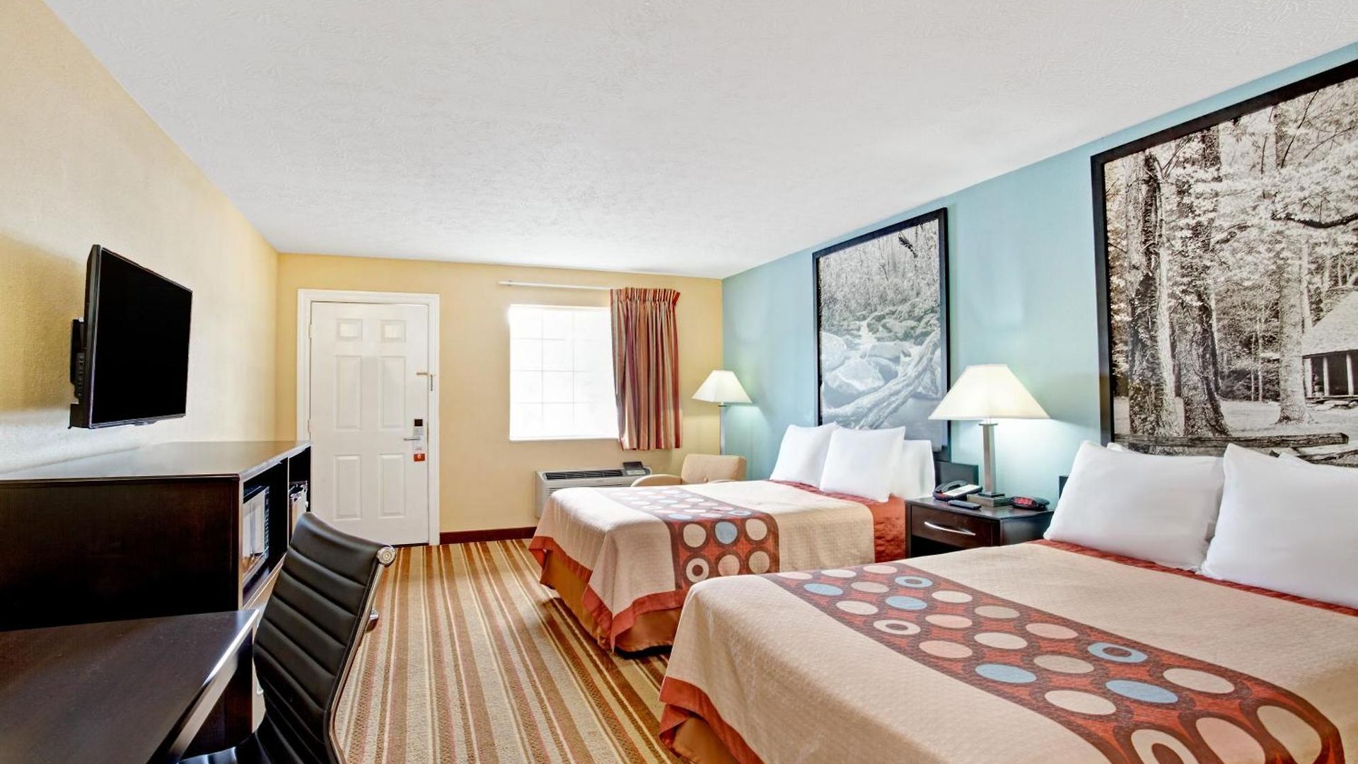 Super 8 By Wyndham Whites Creek/ Nw Area Hotel 2*
