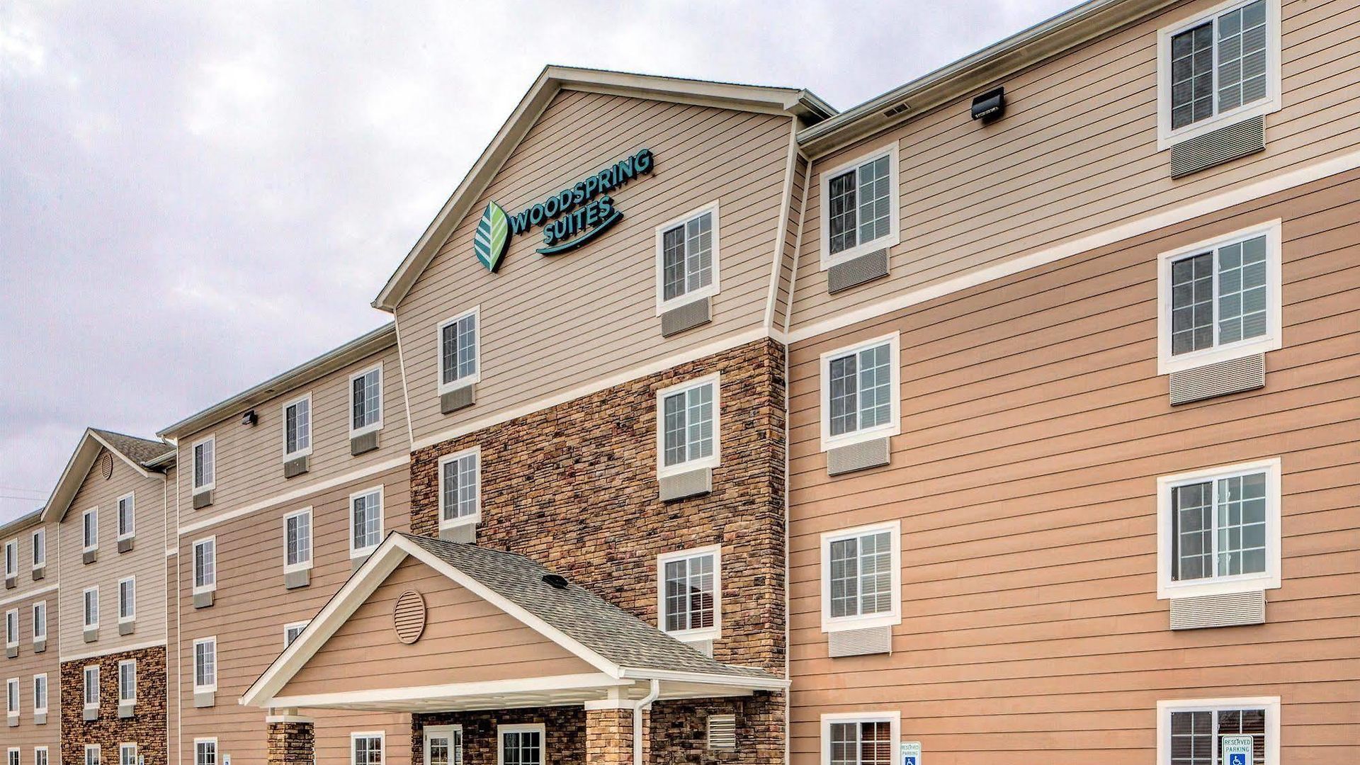 Woodspring Airport Hotel Nashville