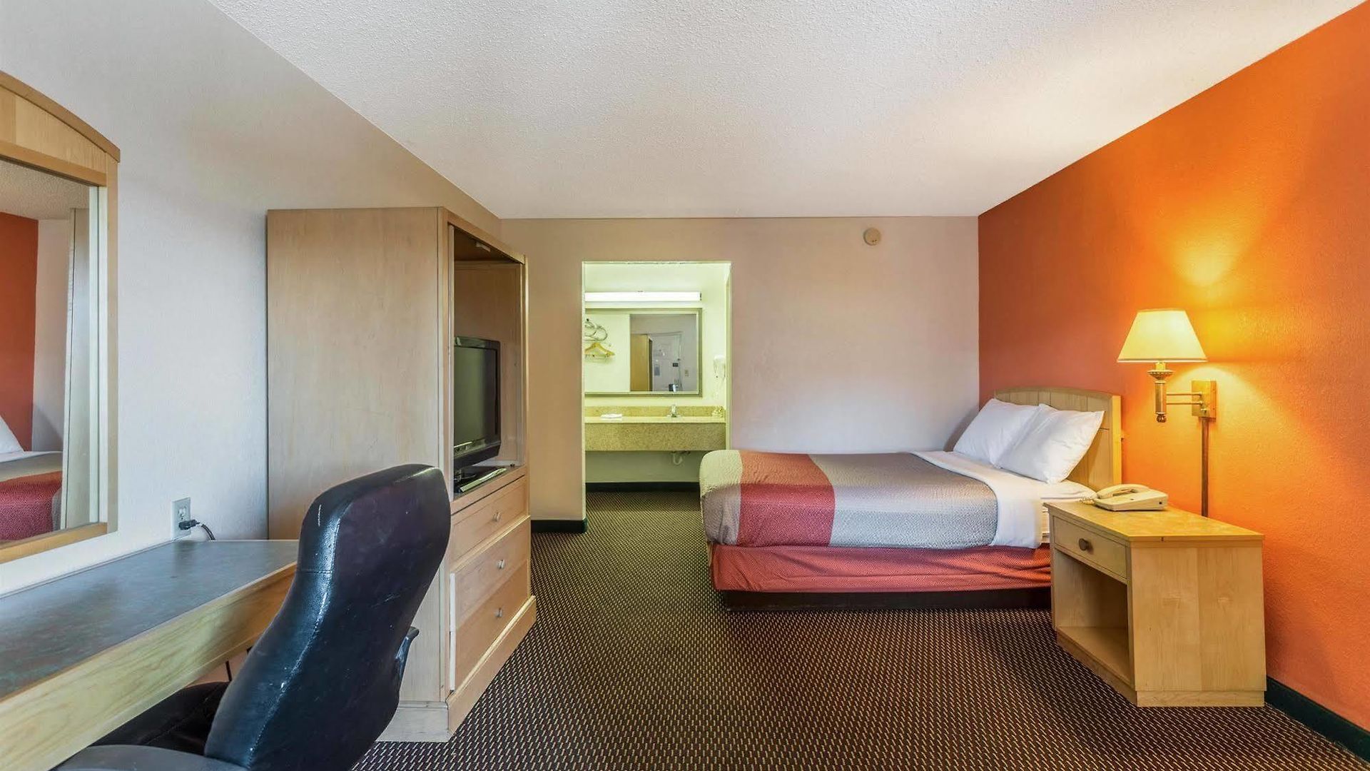 Hotel 6-nashville, Tn Nashville