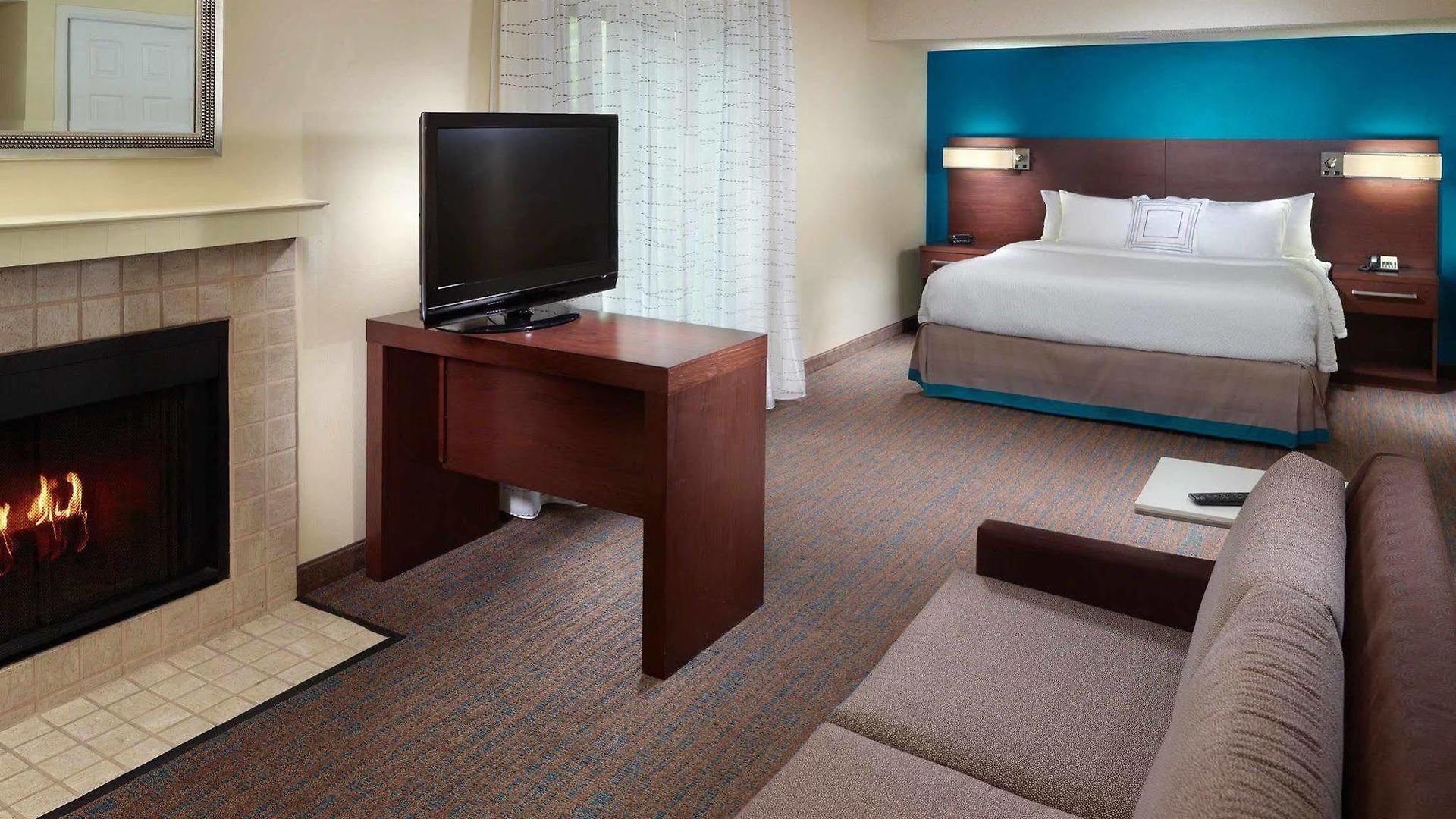 Hotel By Marriott Airport Nashville