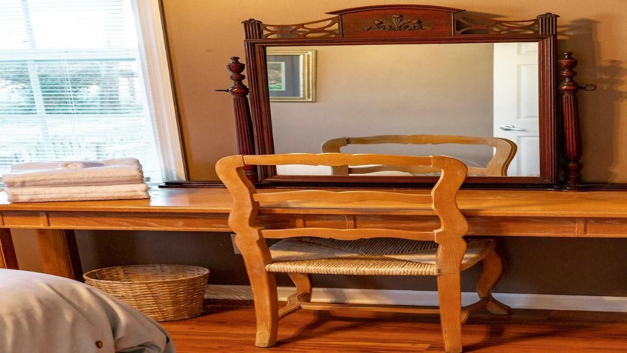 Living Like A Local! Guest house