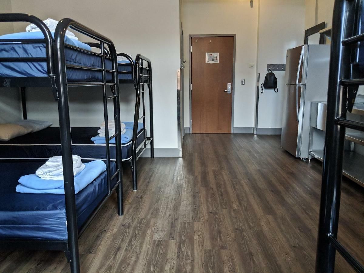Hostel Downtown - Adults Only