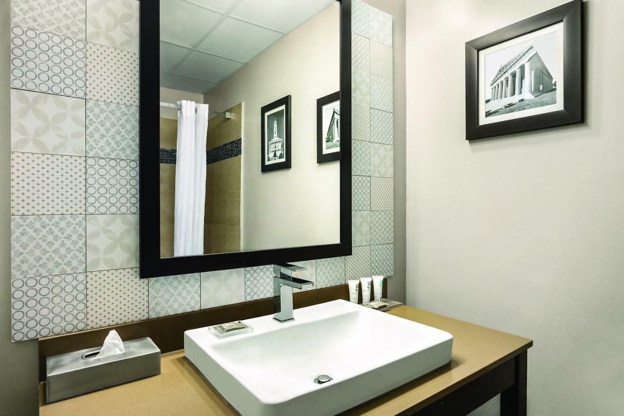 Country & By Radisson, Airport East, Tn 4* Nashville
