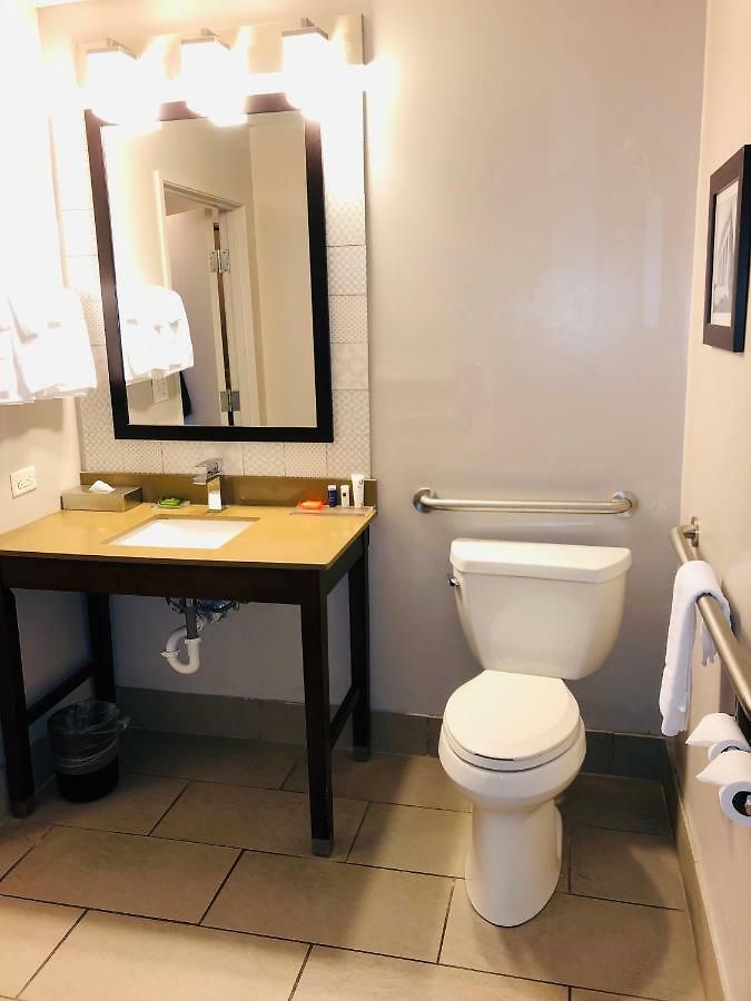 Country & By Radisson, Airport East, Tn 4* Nashville