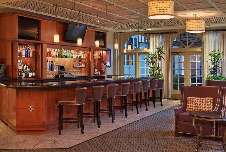 Hotel Sheraton Music Airport