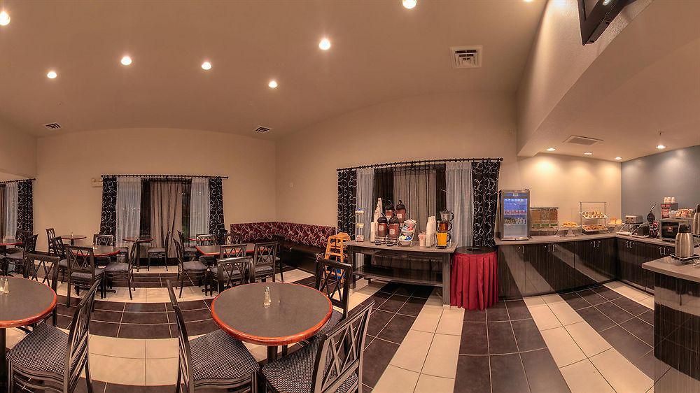 Comfort Airport - Bna Hotel 4*