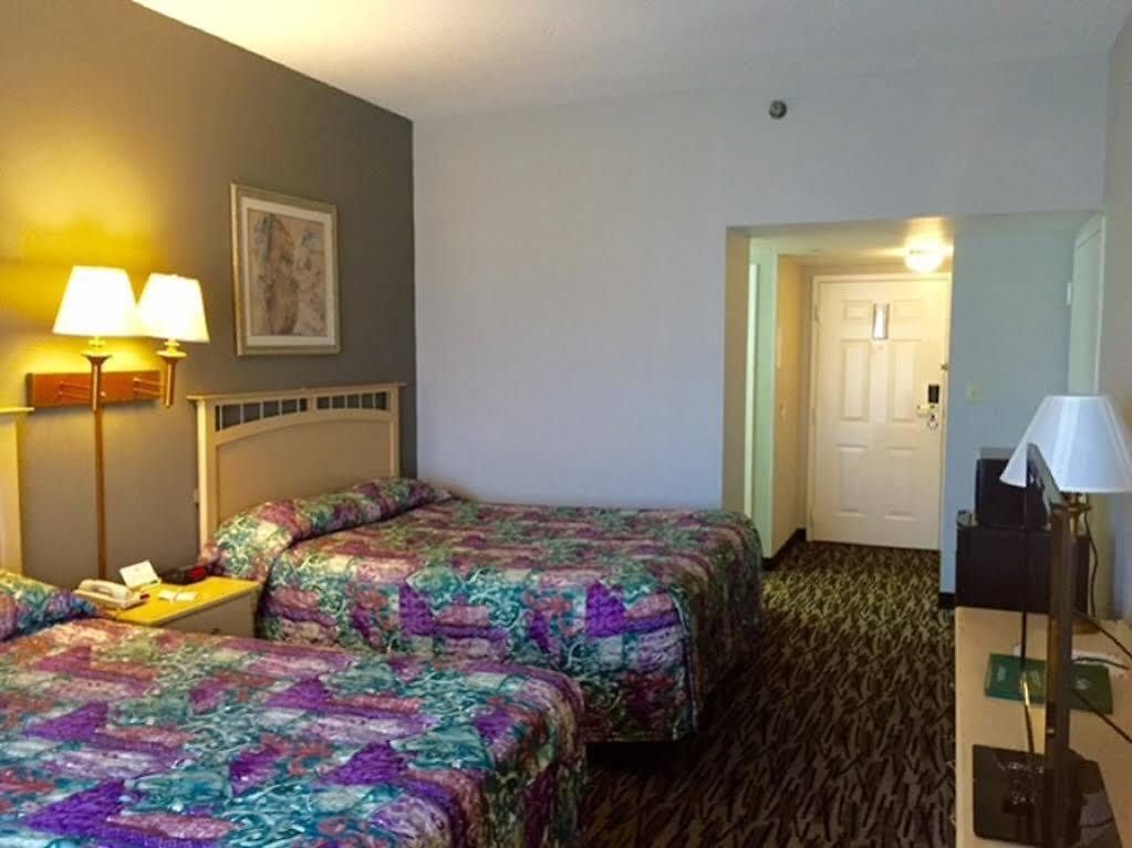 Luxe Opryland
