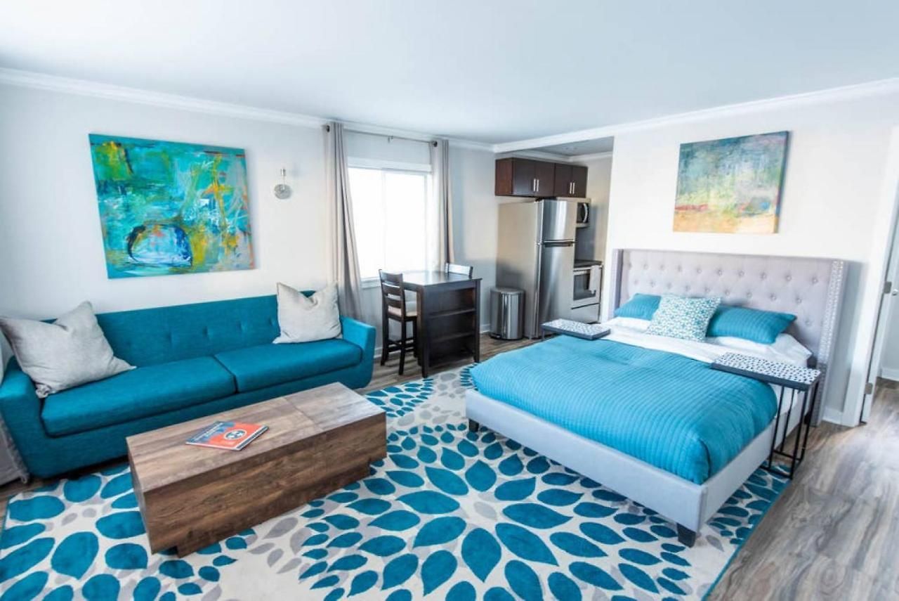Wpool - Hip Melrose - 8th Ave *