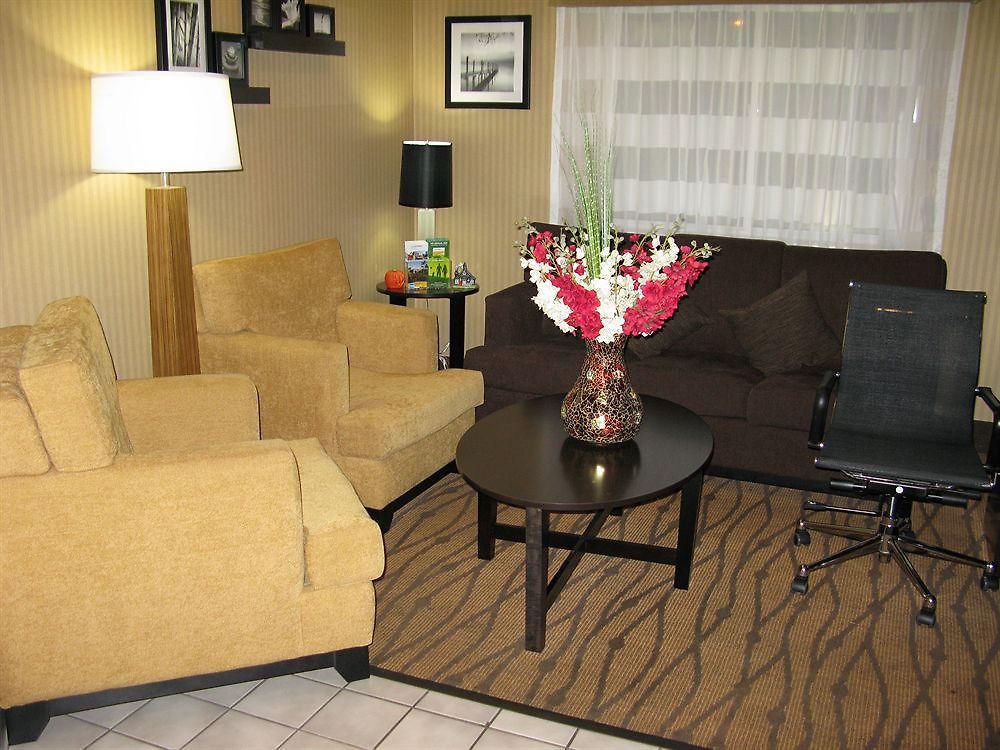 Sleep Near Percy Priest Inn 4*