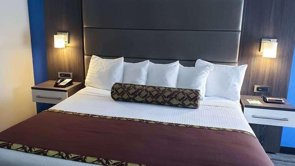Hotel Alexis And