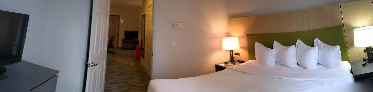 Country & By Radisson, Nashville, Tn