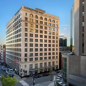 Courtyard By Marriott Nashville Downtown