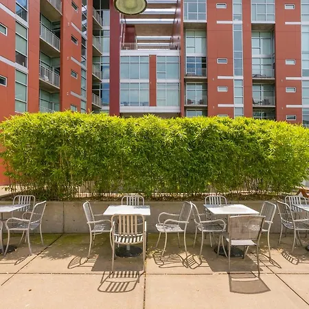 Unfurnished Amazing Layout W Balcony & Storage 30 Day Minimum *
