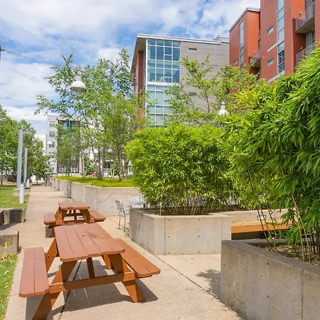 Unfurnished Amazing Layout W Balcony & Storage 30 Day Minimum *