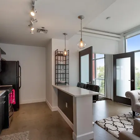 Soak Up The Opulent Feel Of A Lavish Monochrome Abode Nashville