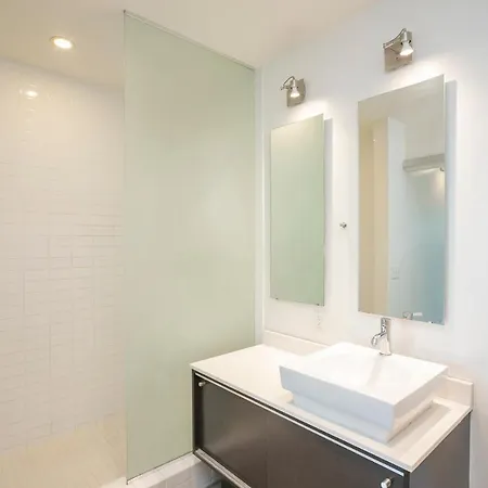 Unfurnished Amazing Layout W Balcony & Storage 30 Day Minimum * Nashville